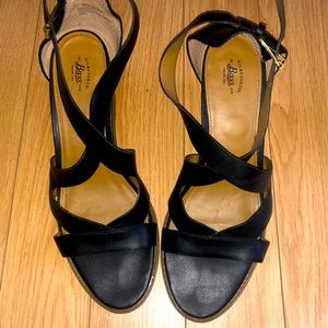 Bass & Co Women’s Black Wedge Heel size 11